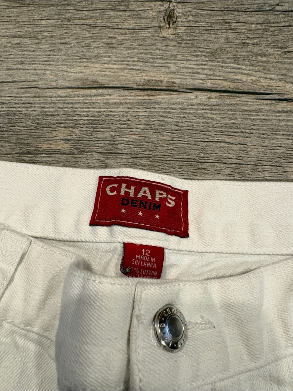 *** Chaps women’s white Bermuda shorts size 12 - Picture 3 of 4